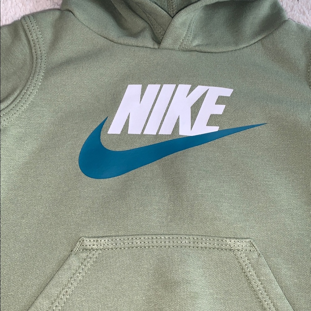 Nike Olive Green Hoodie Sweatshirt 12M Hood & Pocket EUC - Picture 3 of 8
